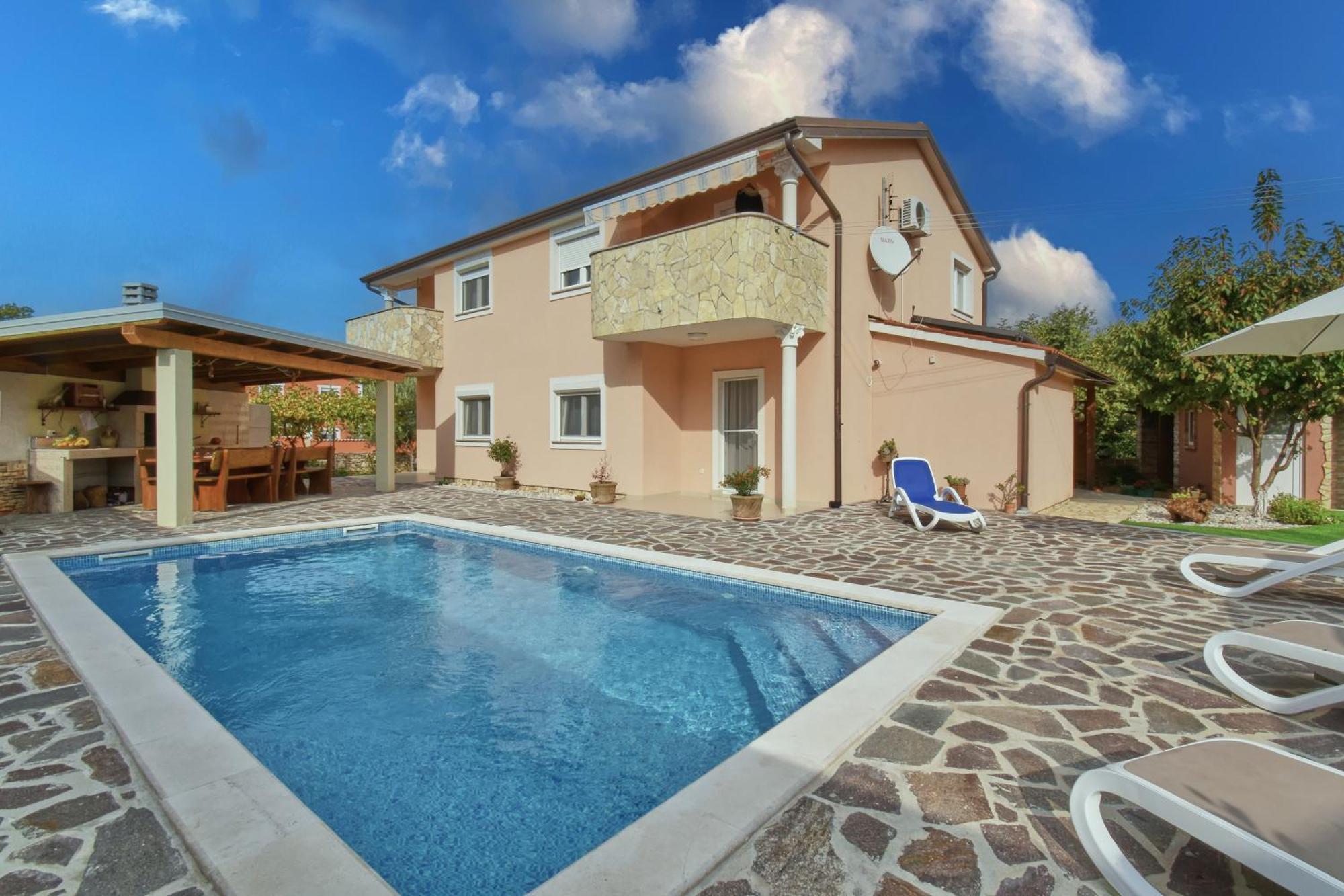 Holiday House Amna Kaldanija